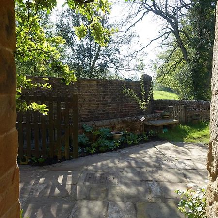 Shed End, In 18Th Century Lothersdale Mill Bd20 8En Экстерьер фото